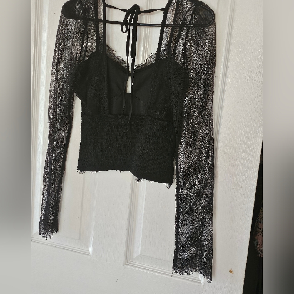 Chic Black Lace Blouse for Women - Picture 5 of 10